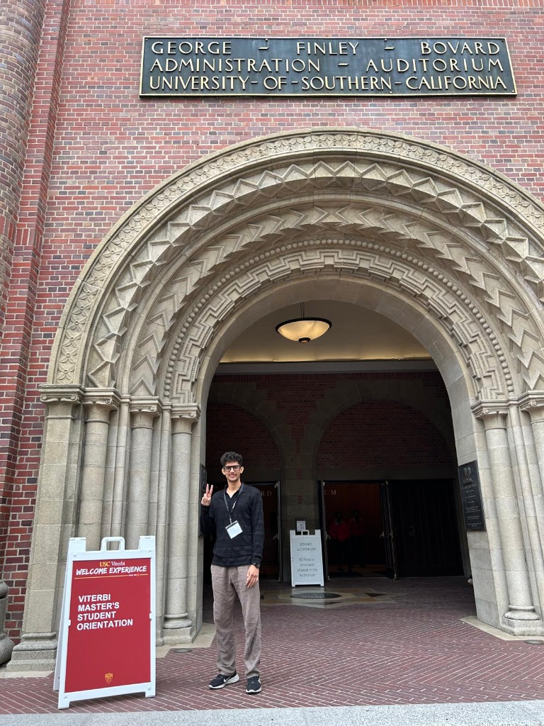 USC Viterbi Graduate Orientation Leader – onboarding new graduate students.